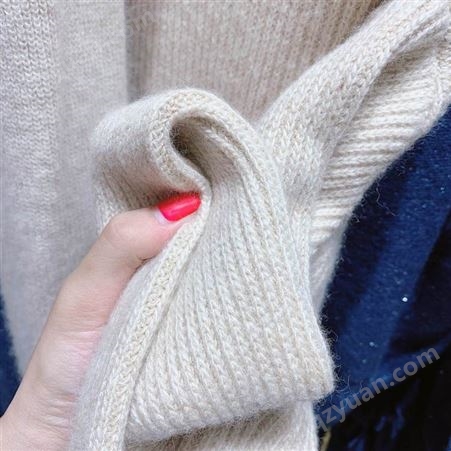 杭州品牌女装店折扣走份批发 索力慕斯90%羊毛含量剪裁精致羊毛上衣 广州品牌羊毛衫尾货